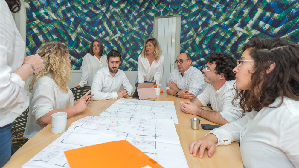 equipe gauche architecte au travail