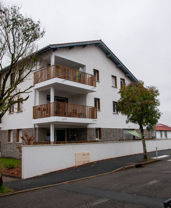 H1 GAUCHE DOMOFRANCE RESIDENCE LES PYRENEES